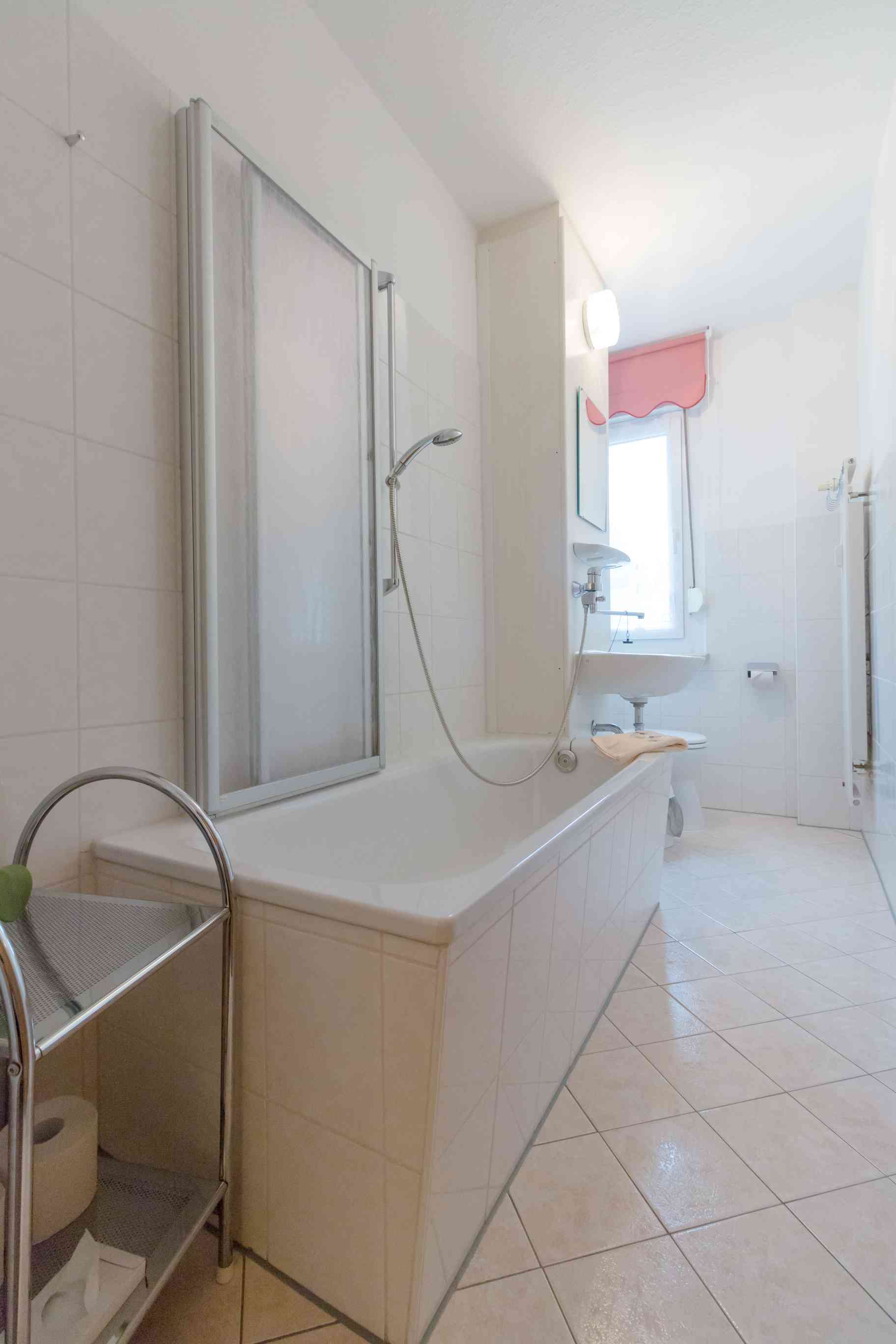 Claus-v.-Stauffenberg-Str. 13, 02977 Hoyerswerda (4)
