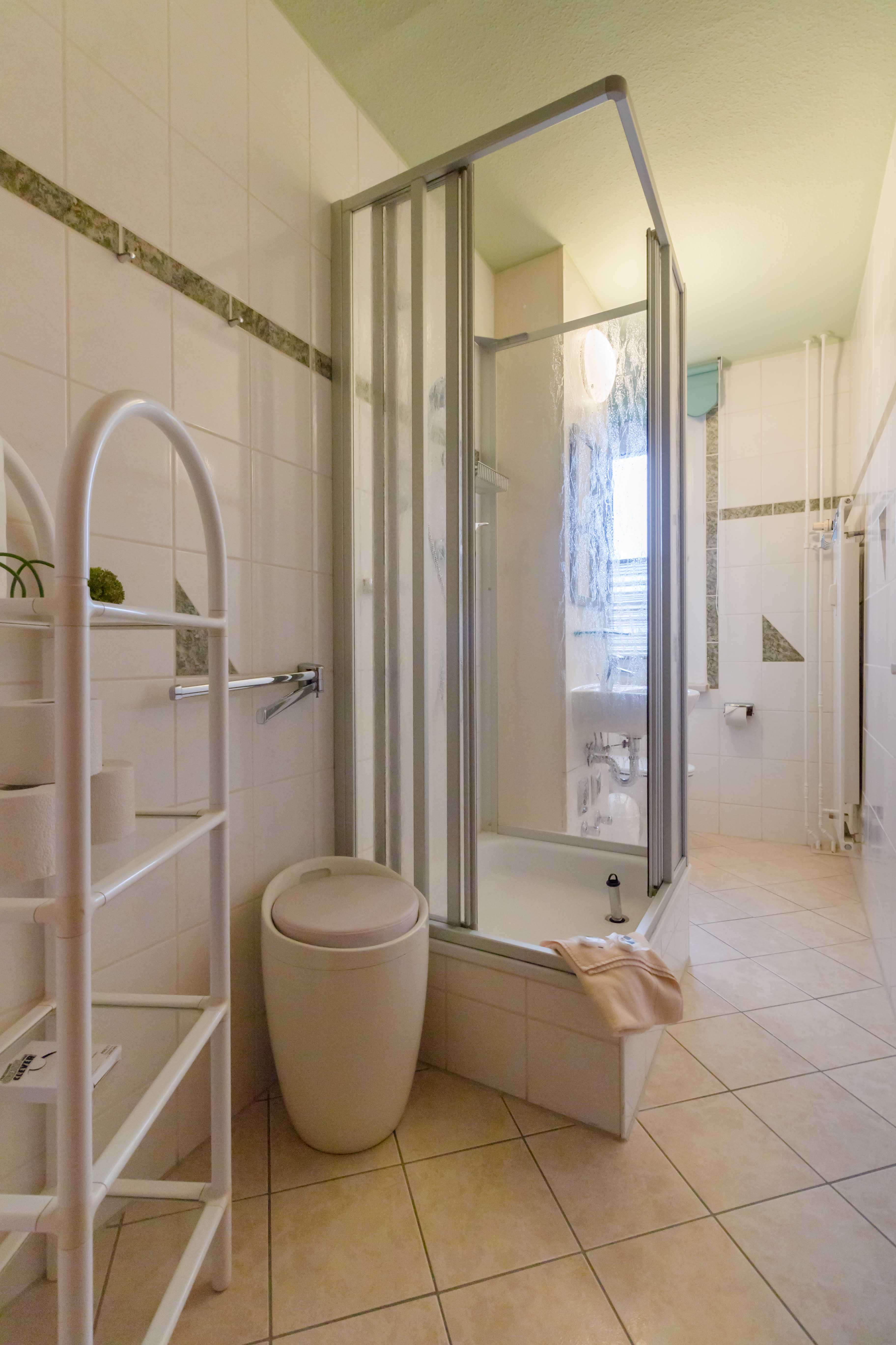Claus-v.-Stauffenberg-Str. 13, 02977 Hoyerswerda (4)